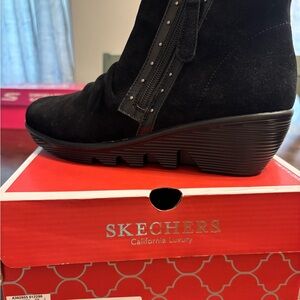 Skechers Black Heeled Boots with Suede Finish